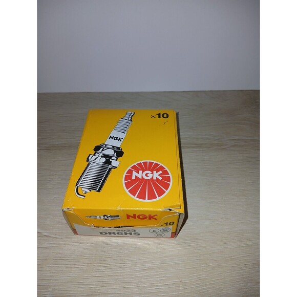Set of 6 NGK Standard Spark Plugs DR6HS 4823  Made In Japan EAC New - Picture 6 of 16